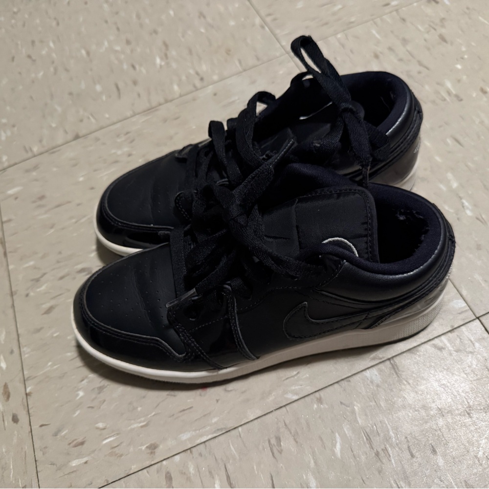 Nike Jodarn 1  Kids Black and White Sneakers